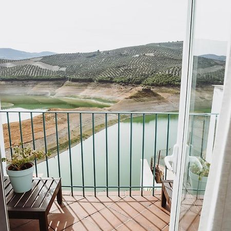 Lake Room Iznajar Ngoại thất bức ảnh
