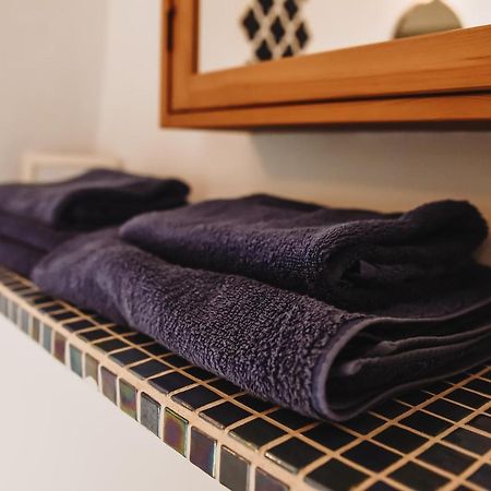 Lake Room Iznajar Ngoại thất bức ảnh