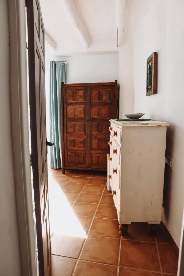 Lake Room Iznajar Ngoại thất bức ảnh